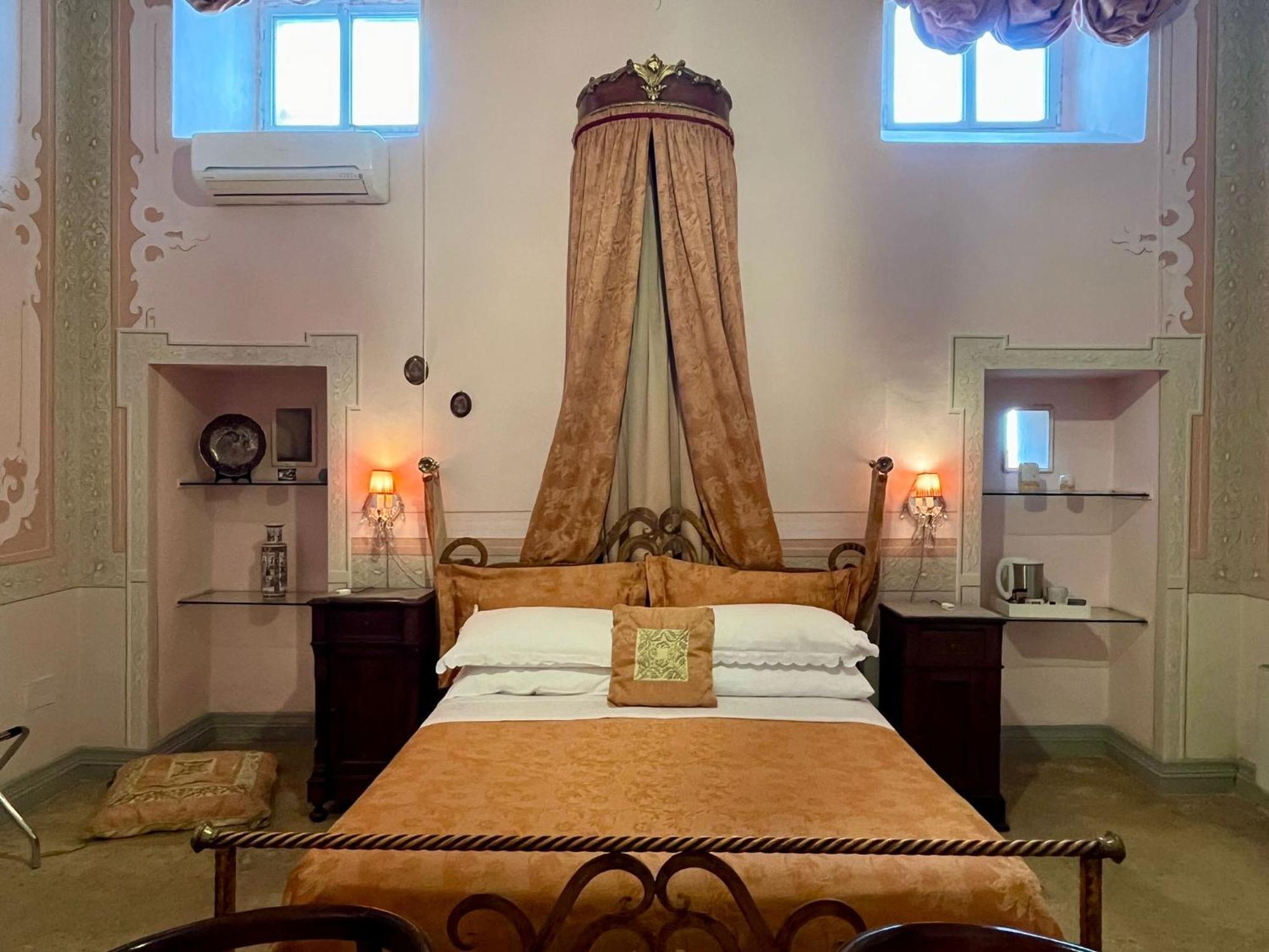 Palazzo De Castro Bed and Breakfast Squinzano Eksteriør billede